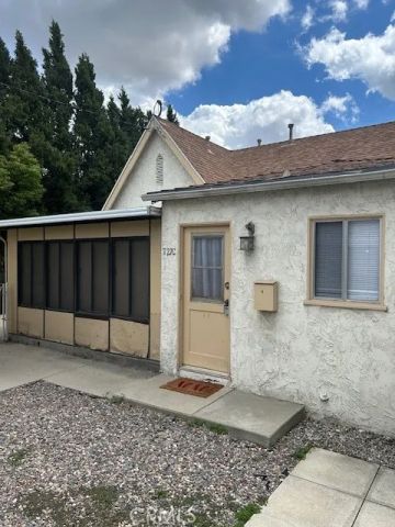 727 E Palm, Burbank, CA 91501