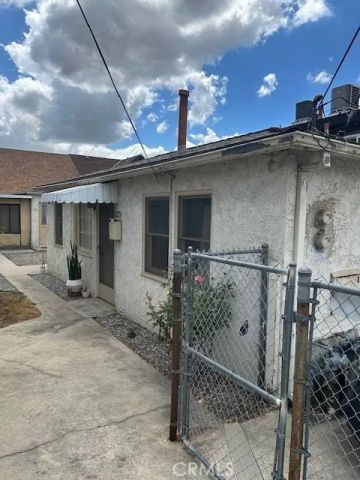 727 E Palm, Burbank, CA 91501