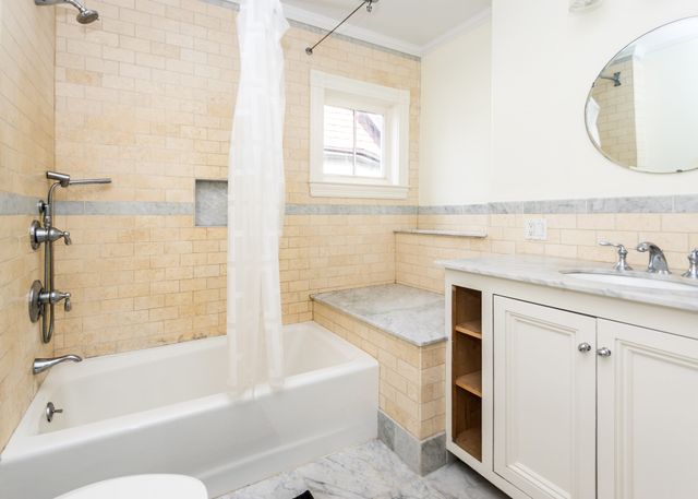 14 Townsend Street 14, Waltham, MA 02453