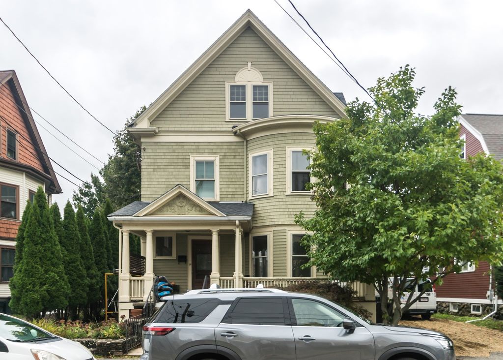 14 Townsend Street 14, Waltham, MA 02453