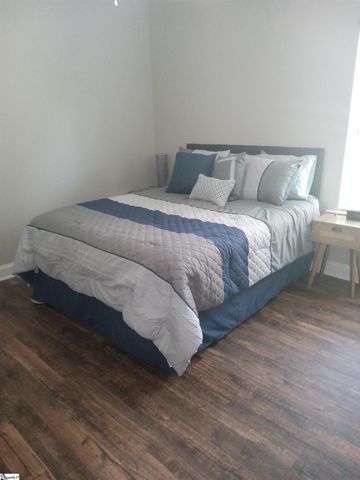 504 Airdale Lane, Simpsonville, SC 29680