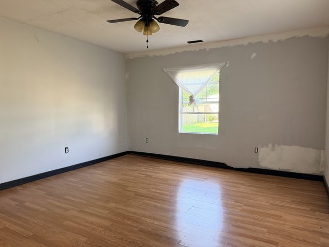 16 Saint Francis St, Englewood, TN 37329