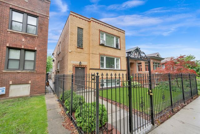 6450 S Fairfield Avenue, Chicago, IL 60629