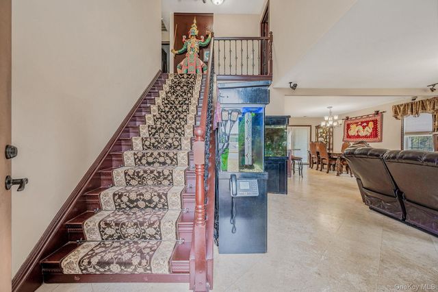 120 Waldo Street, Copiague, NY 11726