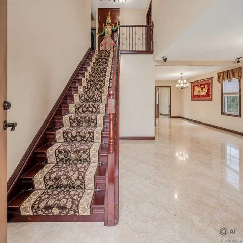 120 Waldo Street, Copiague, NY 11726
