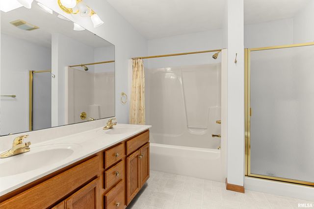 207 EASY Street, Washington, IL 61571