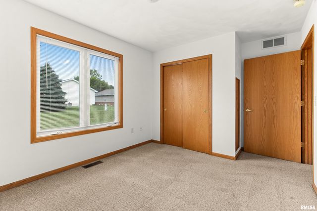 207 EASY Street, Washington, IL 61571