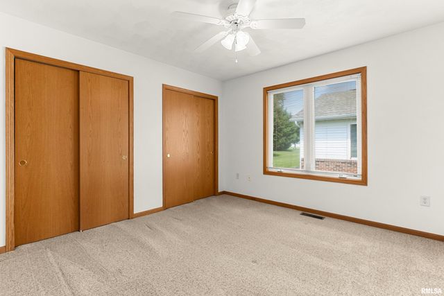 207 EASY Street, Washington, IL 61571