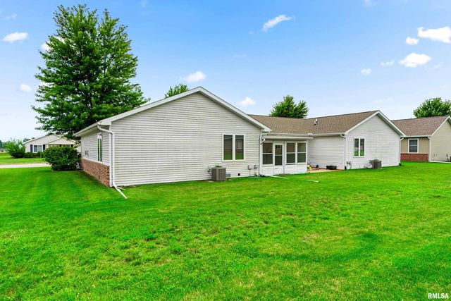 207 EASY Street, Washington, IL 61571