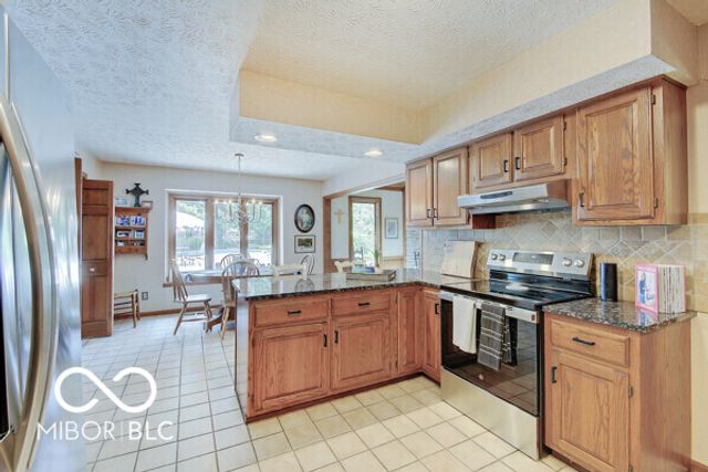 260 Lake Drive, Greenwood, IN 46142