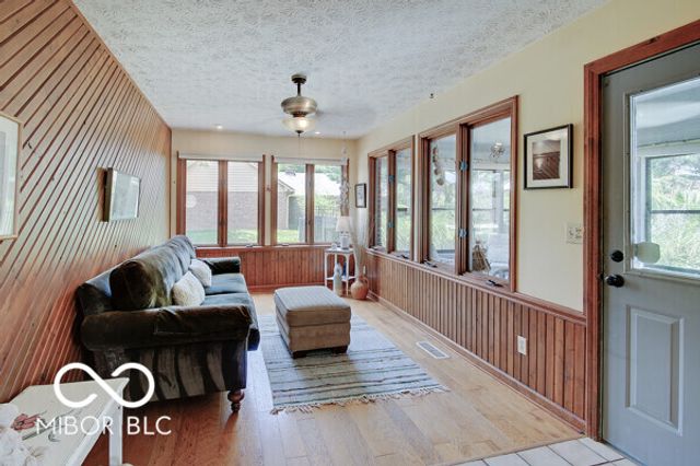 260 Lake Drive, Greenwood, IN 46142
