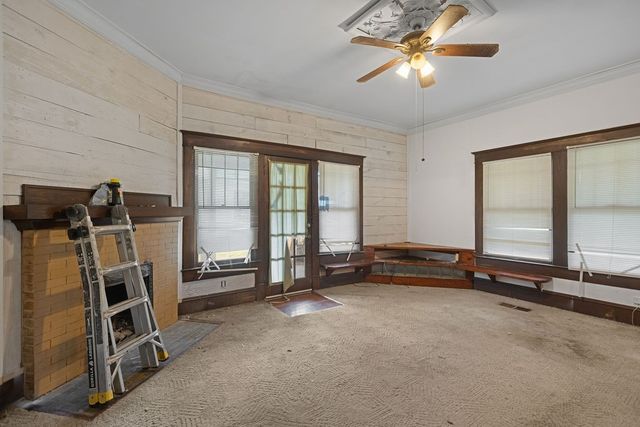 903 4th Street SW, Paris, TX 75460