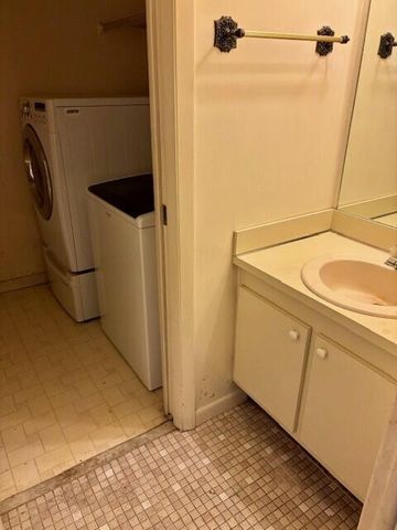 8201 SW 24th Street 23c, North Lauderdale, FL 33068