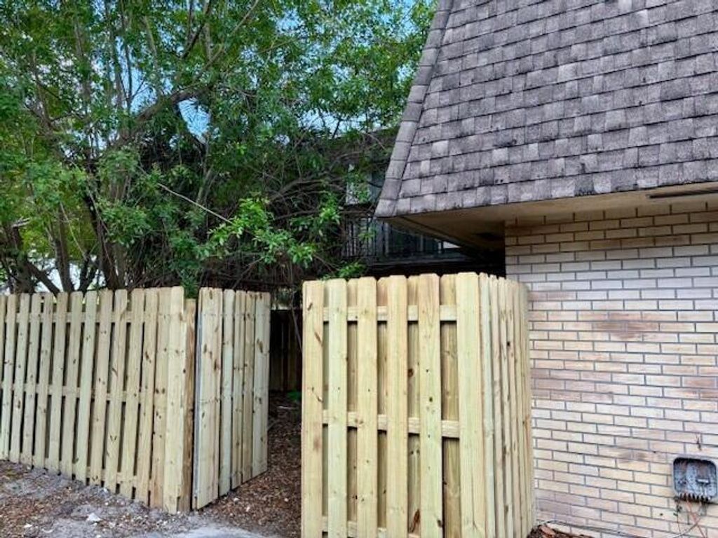 8201 SW 24th Street 23c, North Lauderdale, FL 33068