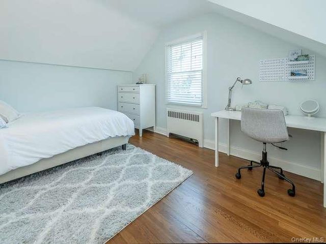 61 Cleveland Avenue, Glen Head, NY 11545