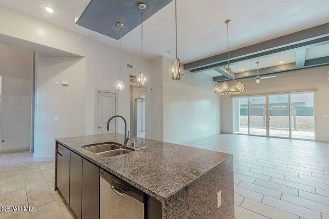 12324 DESERT PALMS Avenue, El Paso, TX 79938