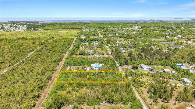 4235 Berkshire RD, St. James City, FL 33956
