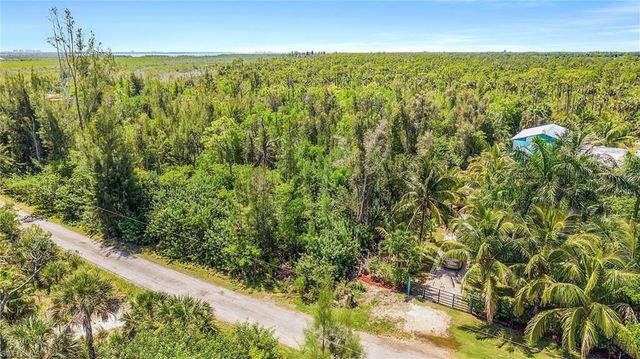 4235 Berkshire RD, St. James City, FL 33956