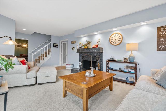 12640 W Wilbur DRIVE, New Berlin, WI 53151