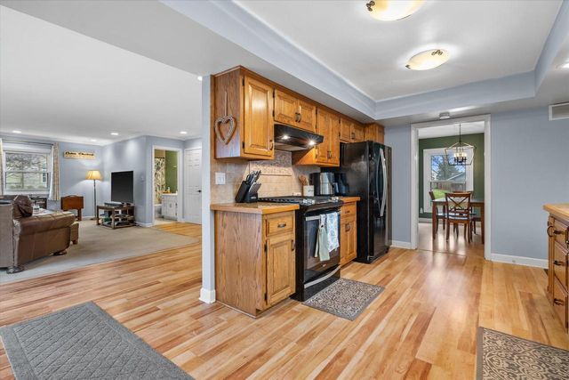 12640 W Wilbur DRIVE, New Berlin, WI 53151