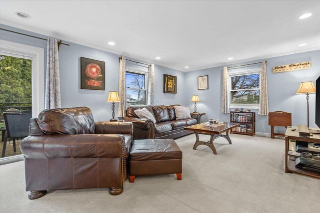 12640 W Wilbur DRIVE, New Berlin, WI 53151