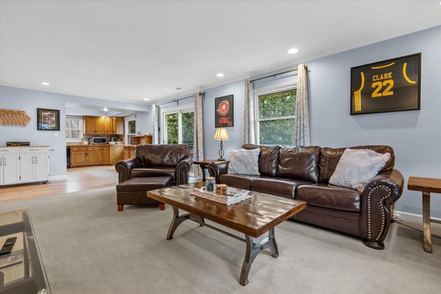 12640 W Wilbur DRIVE, New Berlin, WI 53151