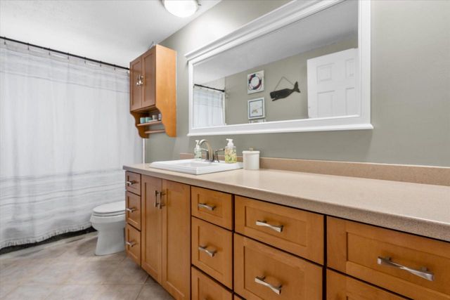 12640 W Wilbur DRIVE, New Berlin, WI 53151