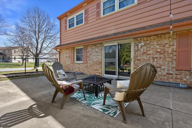 12640 W Wilbur DRIVE, New Berlin, WI 53151