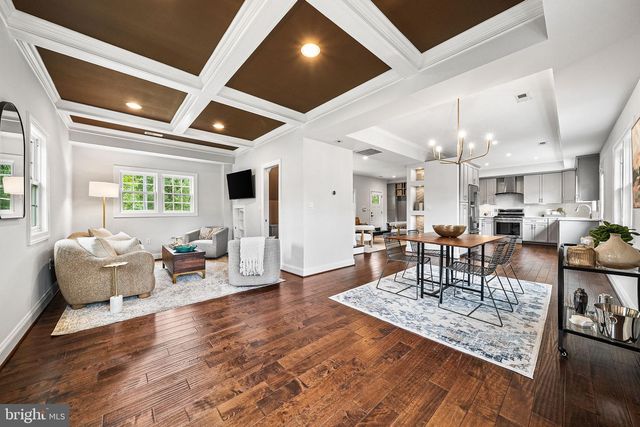 2010 CLARK PL, Alexandria, VA 22308