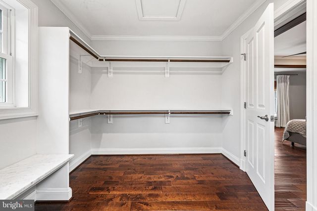 2010 CLARK PL, Alexandria, VA 22308