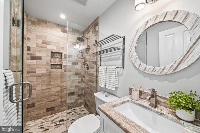 2010 CLARK PL, Alexandria, VA 22308