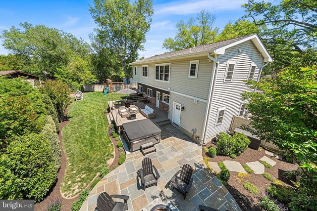 2010 CLARK PL, Alexandria, VA 22308