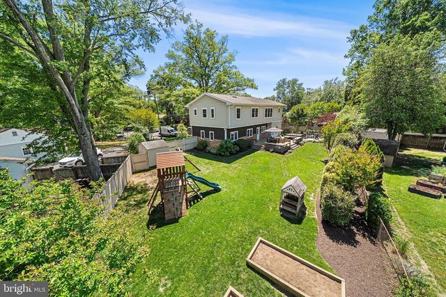 2010 CLARK PL, Alexandria, VA 22308