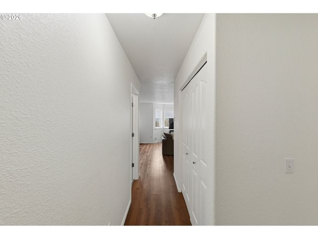 3840 BUCCANEER Ln, North Bend, OR 97459