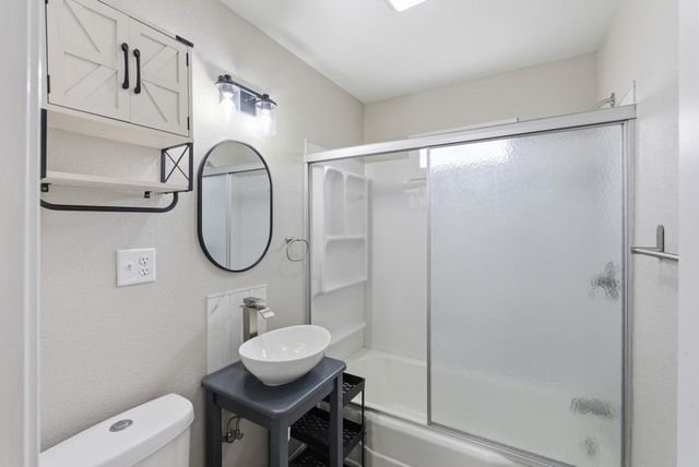 1824 S Millwood St, Wichita, KS 67213