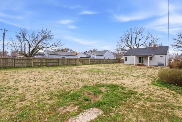 1824 S Millwood St, Wichita, KS 67213