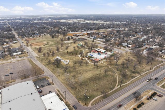 1824 S Millwood St, Wichita, KS 67213