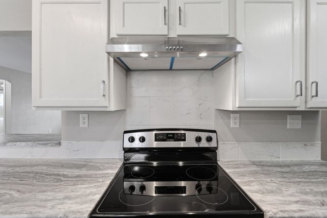 1824 S Millwood St, Wichita, KS 67213