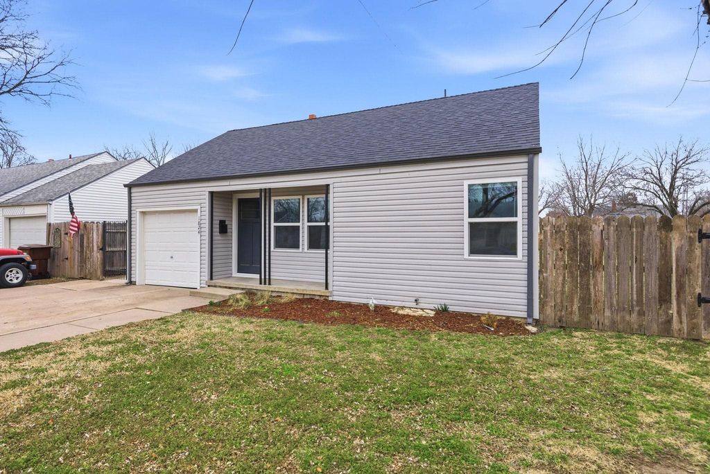 1824 S Millwood St, Wichita, KS 67213