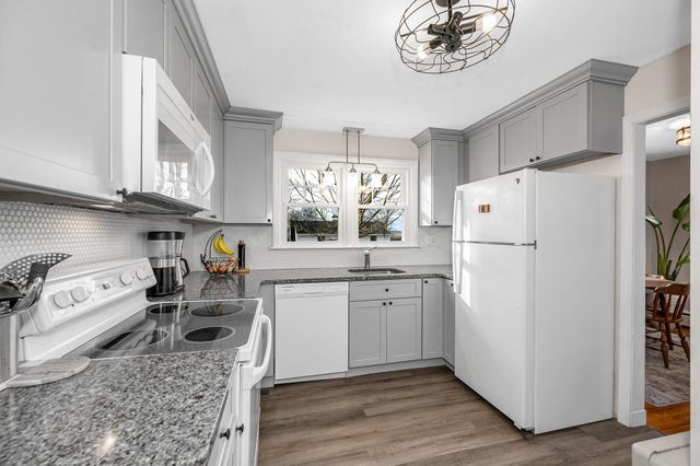 180 West Haven Road, Manchester, NH 03104