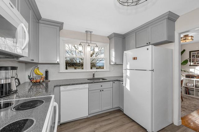 180 West Haven Road, Manchester, NH 03104