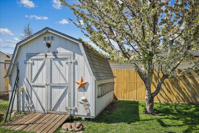 8403 E Broadway Ave, Spokane Valley, WA 99212