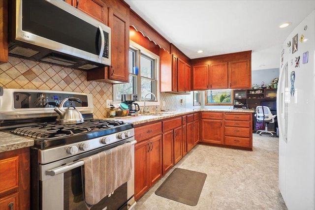 8403 E Broadway Ave, Spokane Valley, WA 99212