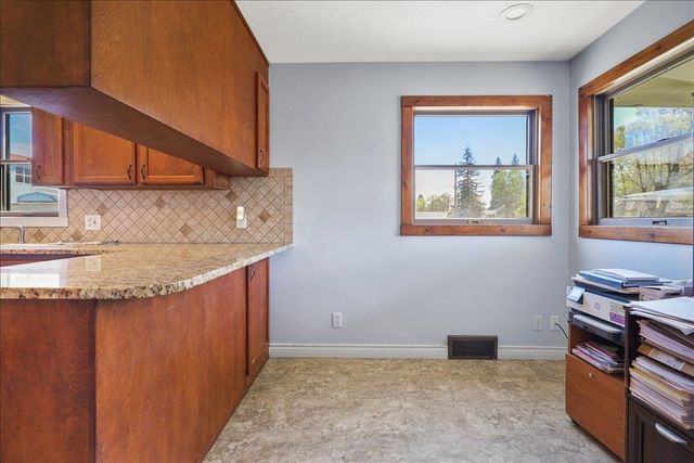 8403 E Broadway Ave, Spokane Valley, WA 99212