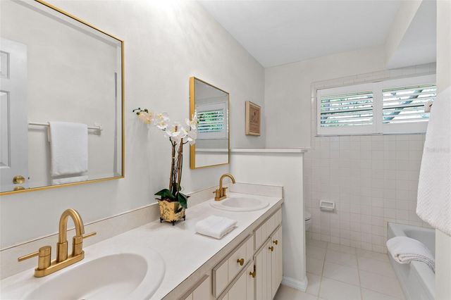 1107 WINTER SPRINGS BOULEVARD, Winter Springs, FL 32708