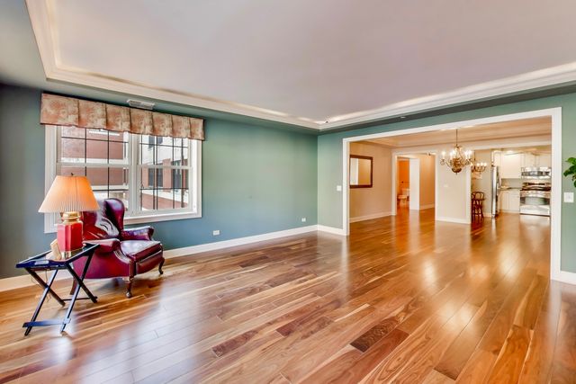 10 E Burlington Street 2C, Riverside, IL 60546