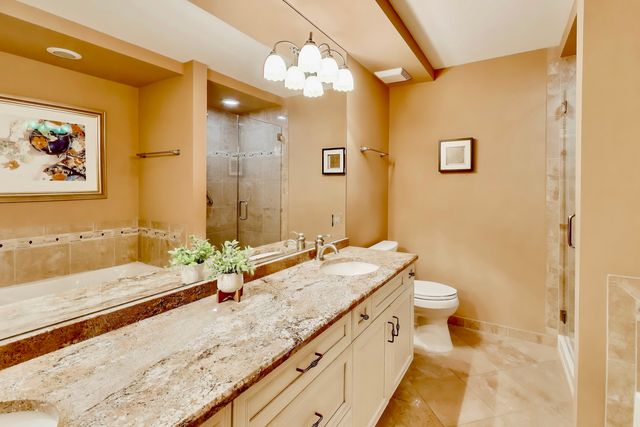 10 E Burlington Street 2C, Riverside, IL 60546