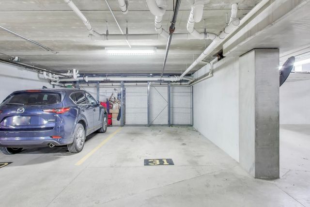 10 E Burlington Street 2C, Riverside, IL 60546