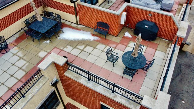 10 E Burlington Street 2C, Riverside, IL 60546