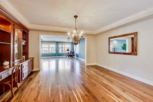 10 E Burlington Street 2C, Riverside, IL 60546